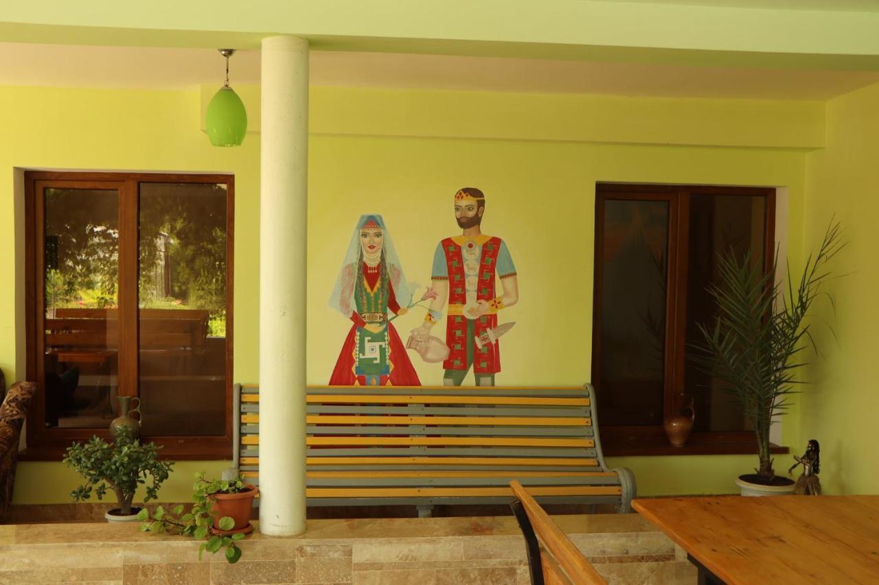 Happy House Hotel Ch'iva Bagian luar foto