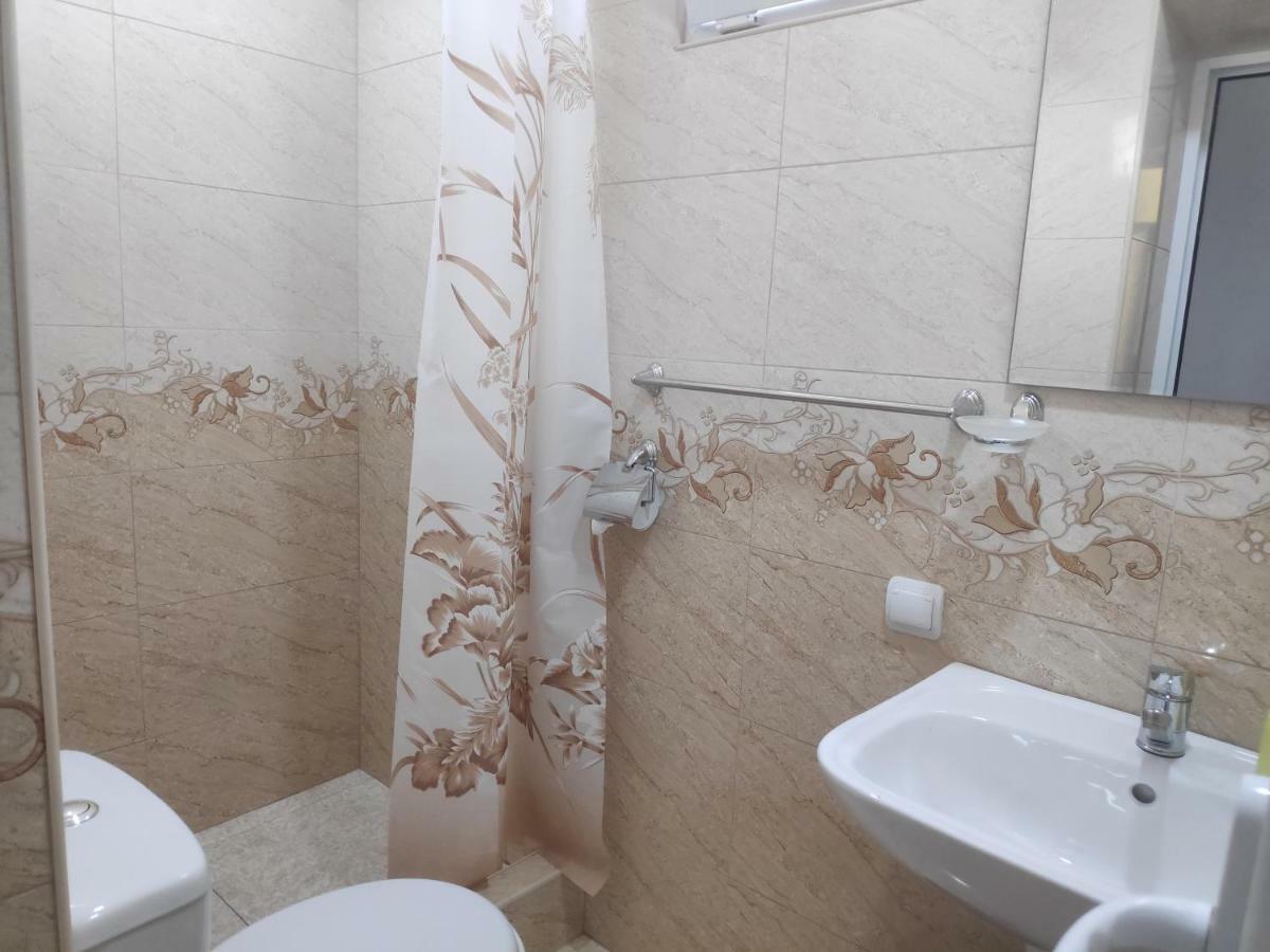 Happy House Hotel Ch'iva Bagian luar foto